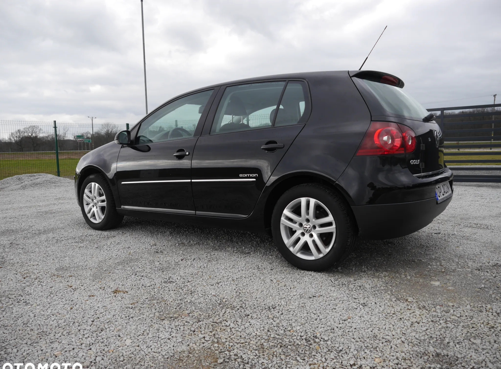 Volkswagen Golf cena 15700 przebieg: 244033, rok produkcji 2008 z Serock małe 277